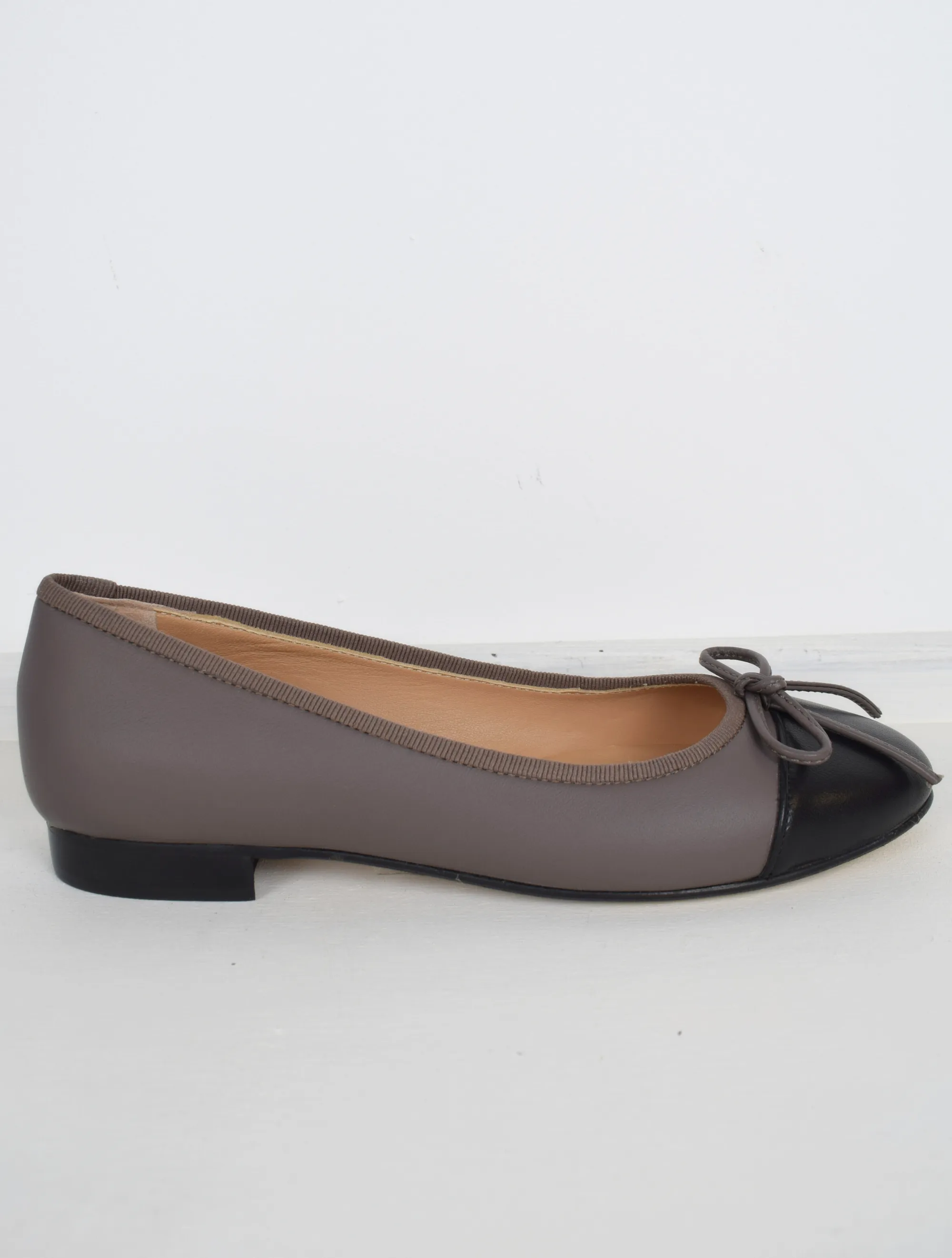 Coco Ballerina Pump Taupe/Black