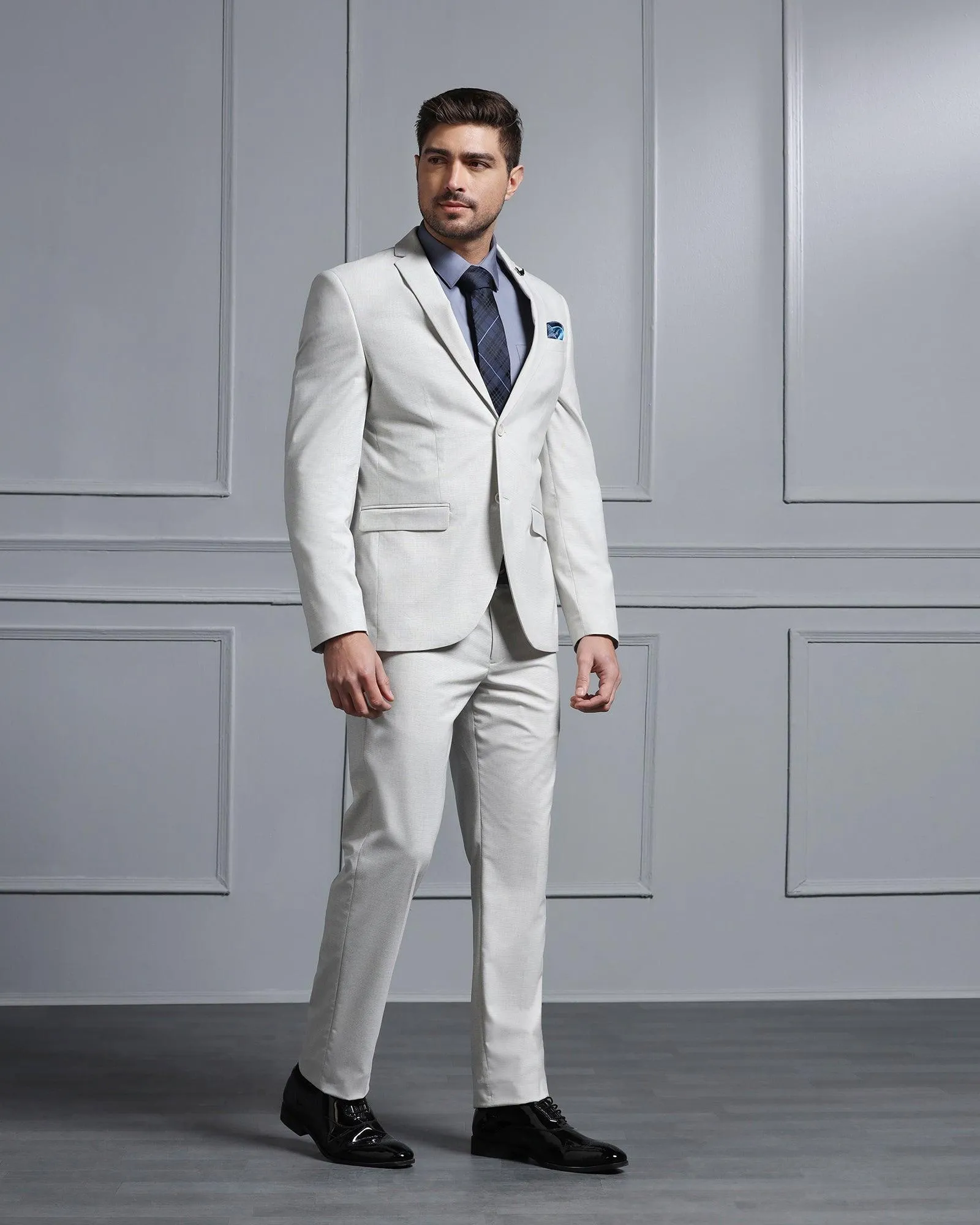 Two Piece Grey Textured Formal Suit - Waves