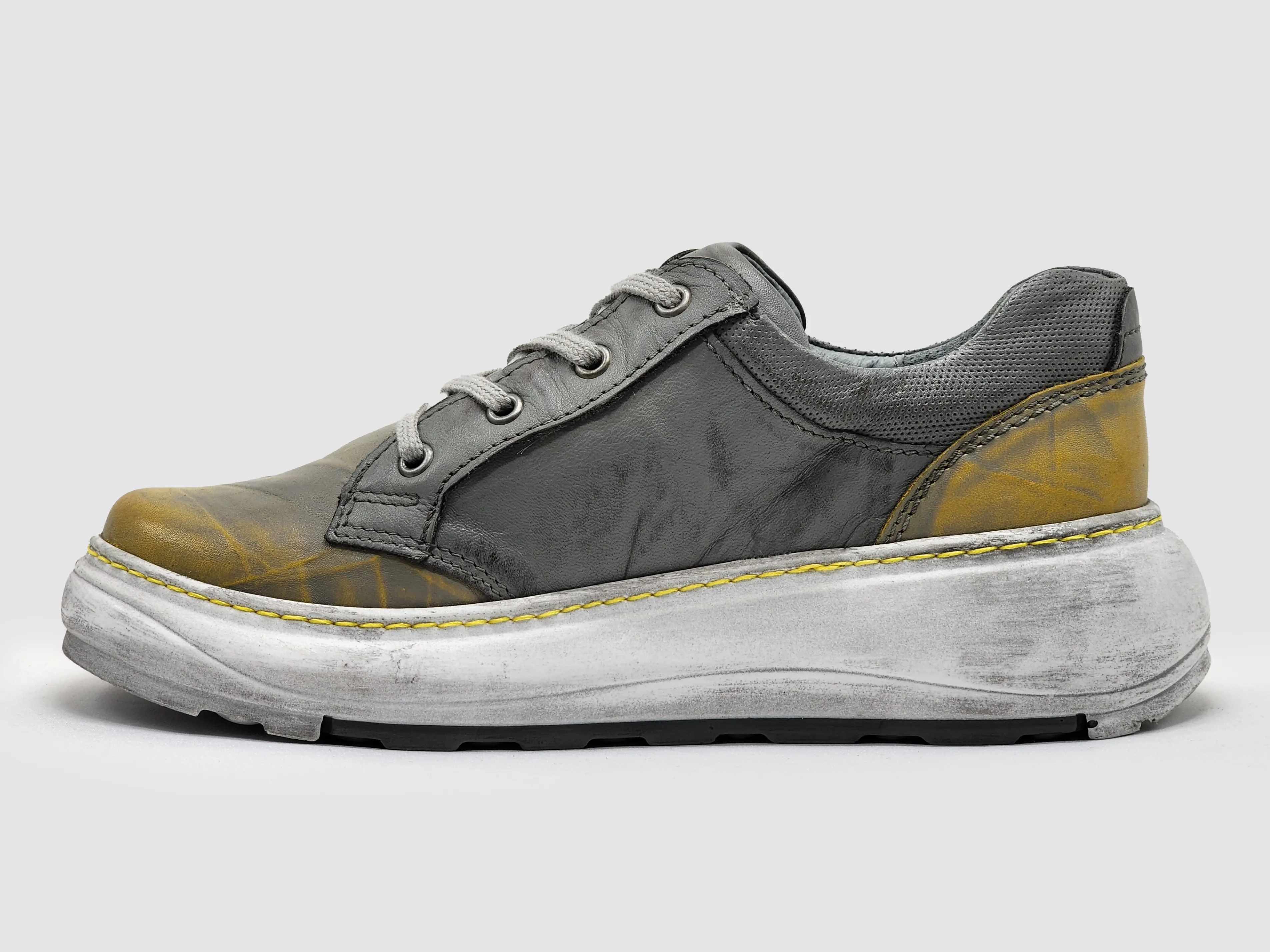 Women's Retro Zip-Up Leather Shoes - Grey/Yellow